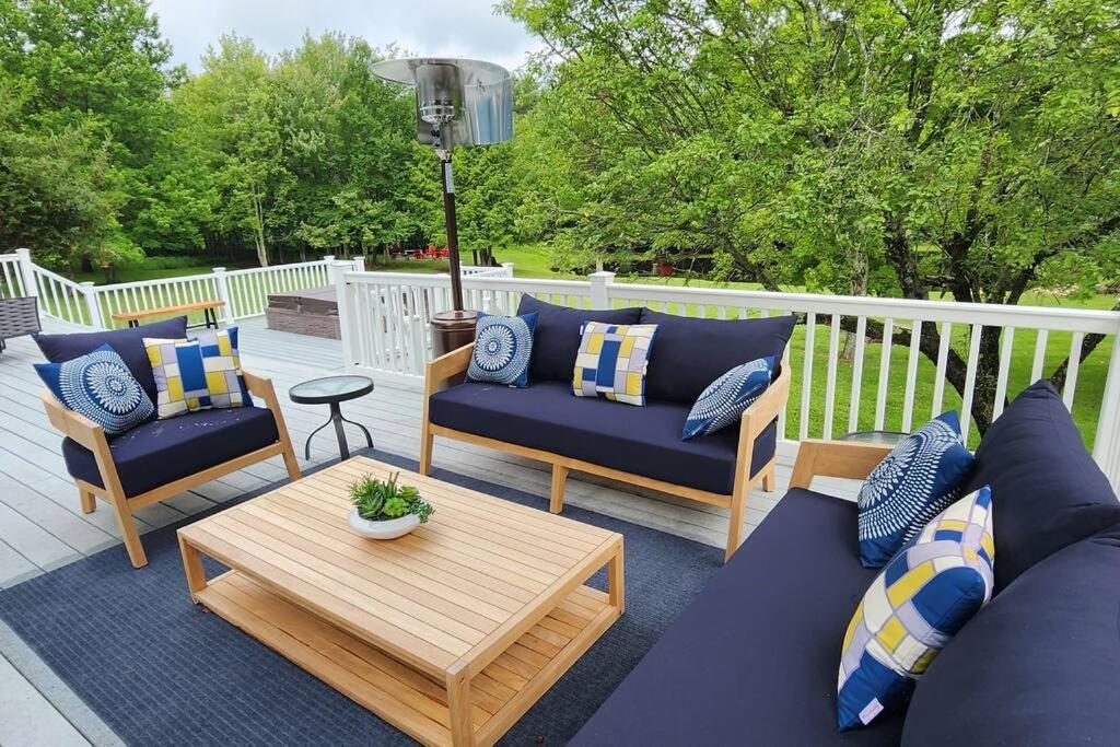 Mountain Blue Vista - Luxury Retreat Near Ski Resorts With Pond, Firepit And Hot Tub Уиндъм Екстериор снимка