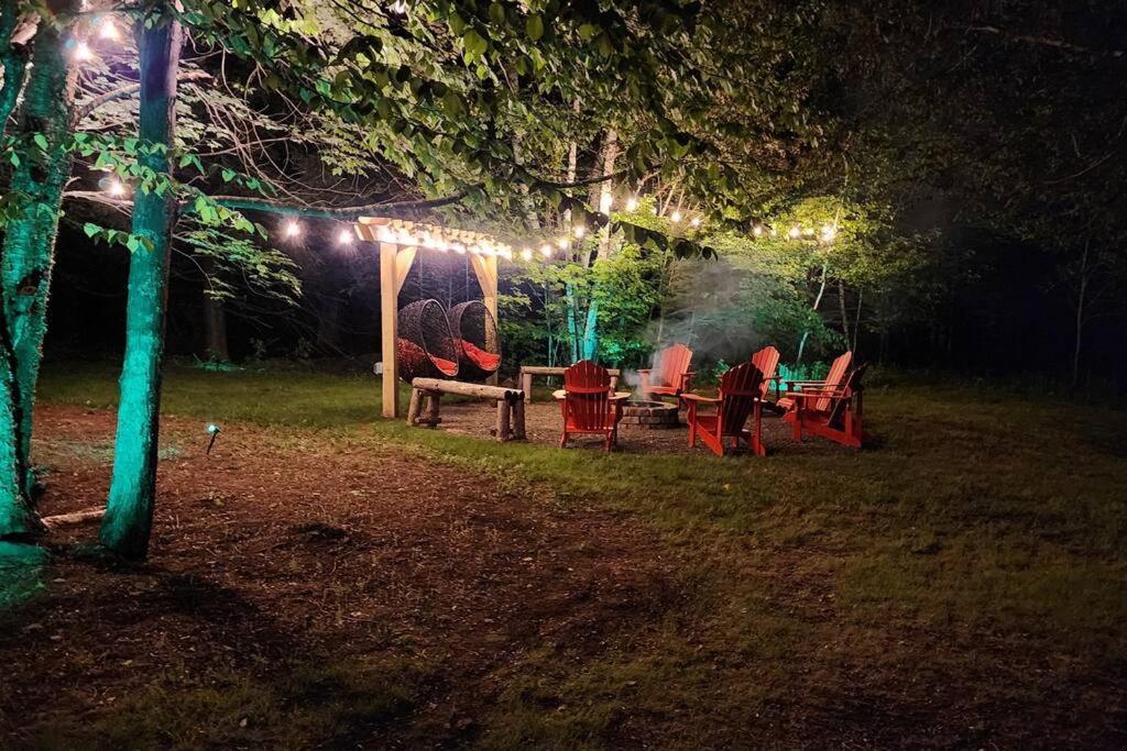 Mountain Blue Vista - Luxury Retreat Near Ski Resorts With Pond, Firepit And Hot Tub Уиндъм Екстериор снимка