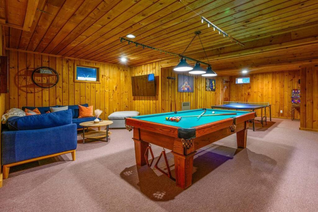 Mountain Blue Vista - Luxury Retreat Near Ski Resorts With Pond, Firepit And Hot Tub Уиндъм Екстериор снимка