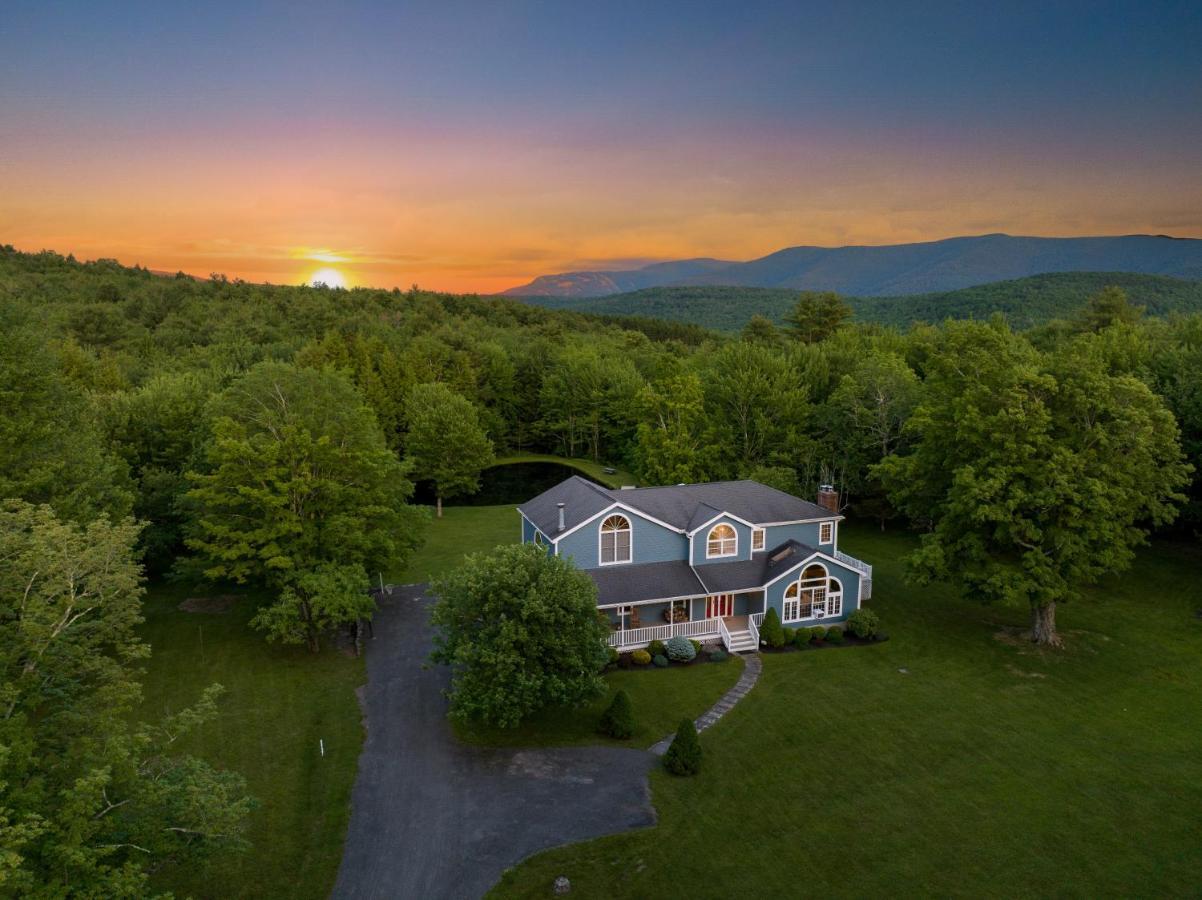 Mountain Blue Vista - Luxury Retreat Near Ski Resorts With Pond, Firepit And Hot Tub Уиндъм Екстериор снимка